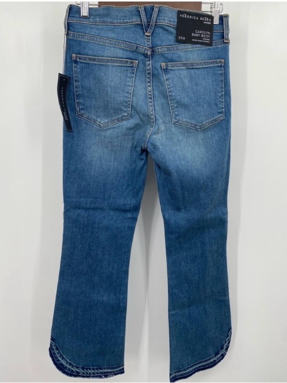Veronica Beard Carolyn High Rise Dolphin Jeans
Hem 27 - Picture 7 of 14
